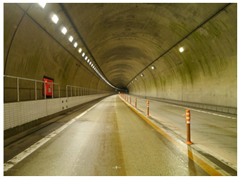 トンネル内照明状況のイメージ画像