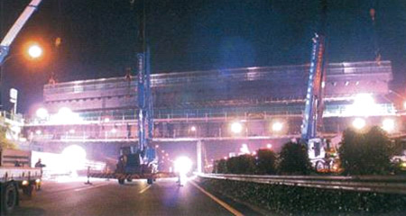 首都圏中央連絡自動車道 橋梁架設工事のイメージ画像