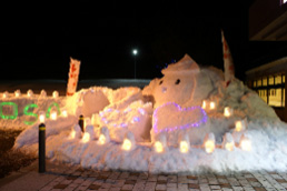 雪洞、雪像の写真
