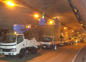 トンネル補強工事のイメージ画像