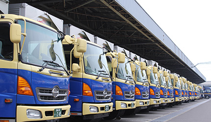 Image of truck terminal (Sendai Minami IC) adjacent to the interchange