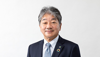 Shigeki Yagi (Yagi Shigeki) 负责收费系统开发办公室，董事兼执行官管理业务部总经理