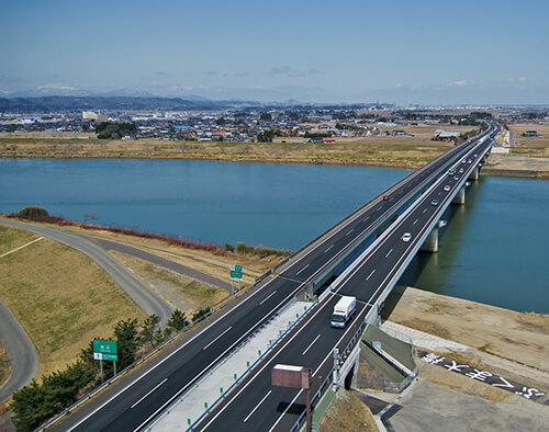 阿武隈大橋の例　4車線化後の写真