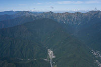 Image link to image download page of Kanetsu tunnel water upper side distant view (aerial view)