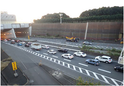 令和元年（平成31年）　東京湾アクアラインの交通量及び渋滞回数　≪下り線≫の写真