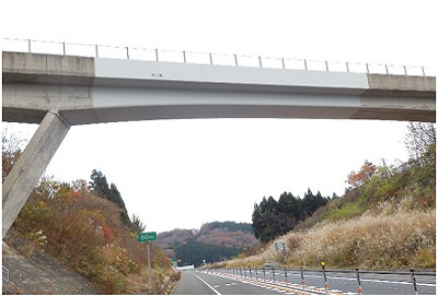 该公路桥梁维修工程的照片[施工后（图像）]