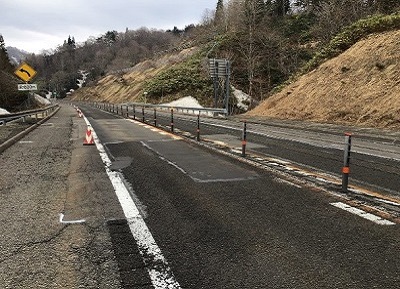 舗装補修工事　施工前の写真