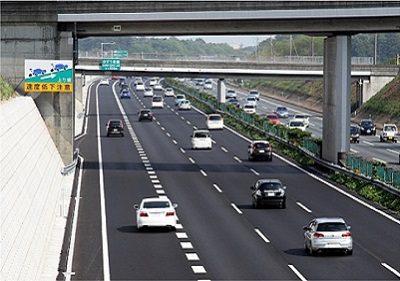 渋滞対策事業状況（花園IC付近）の写真