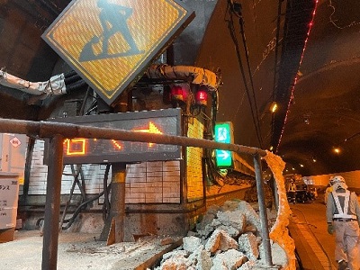 監視員通路撤去状況の写真