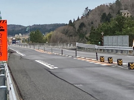 舗装の段差状況（1）の写真