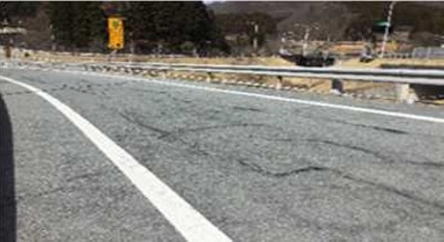 舗装損傷状況　現状の写真