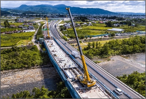 【対面通行規制状況】の写真