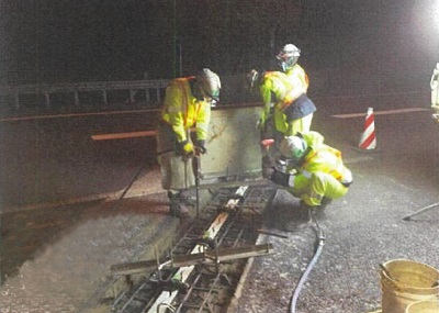 橋りょう補修工事　作業状況の写真