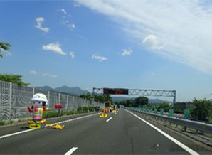 【工事規制材】の写真