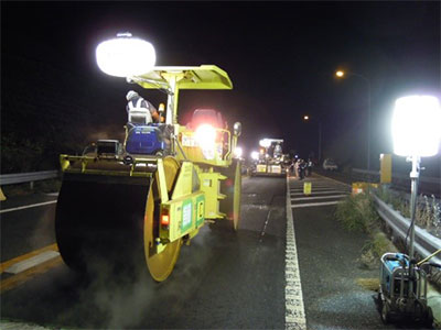 舗装補修工事の写真