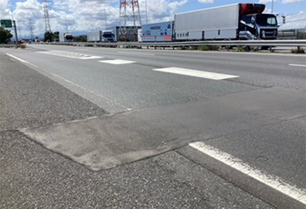 Photo of Kawashima IC pavement damage