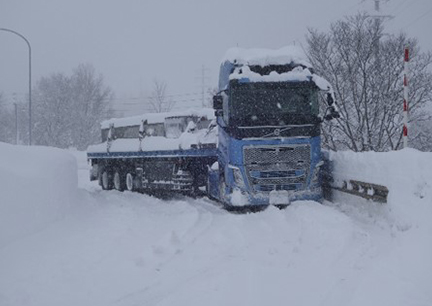降雪による事故・滞留状況の写真2