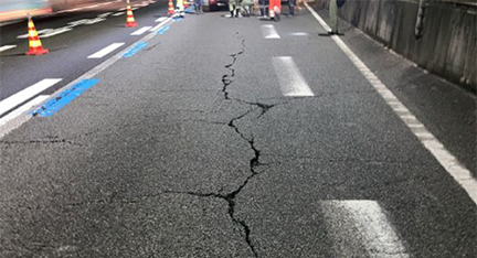 舗装損傷状況の写真