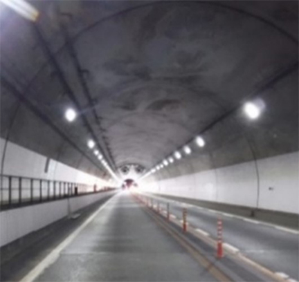 터널 조명 업데이트 후 이미지 사진