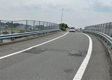 路面损坏情况照片