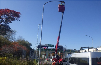 施設補修工事（写真は昼間作業の例）の写真