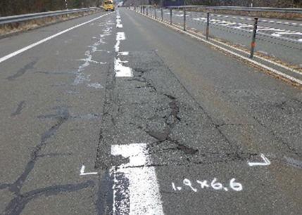 舗装損傷写真の写真