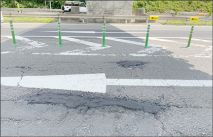 路面損壞情況照片