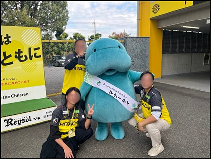 マナーティとのグリーティングの様子のイメージ画像