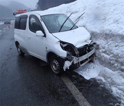 눈길에서 사고 상황 사진