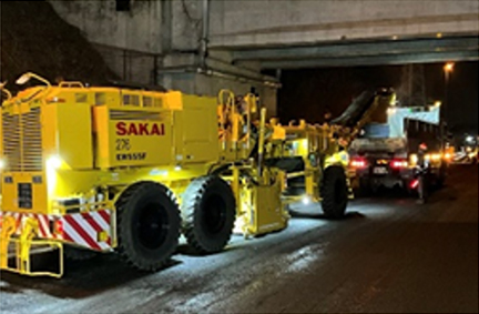 路面切削工　作業状況の写真