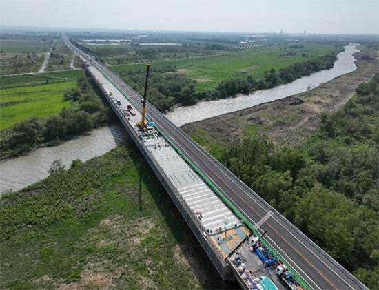 【対面通行規制状況】の写真