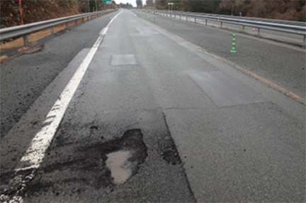舗装損傷写真の写真