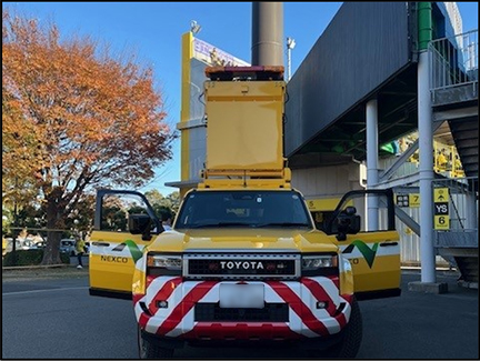 道路巡回車展示の様子のイメージ画像1