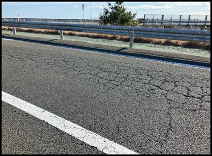 舗装損傷写真のイメージ画像