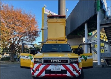 道路巡回車展示の様子のイメージ画像1