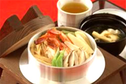 海老釜飯の写真