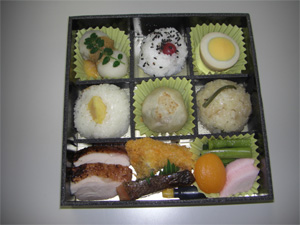 姨捨山の「田毎の月」弁当の写真