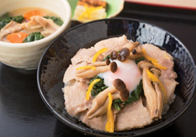 摩洛猪肉的柚子汤的图像图像