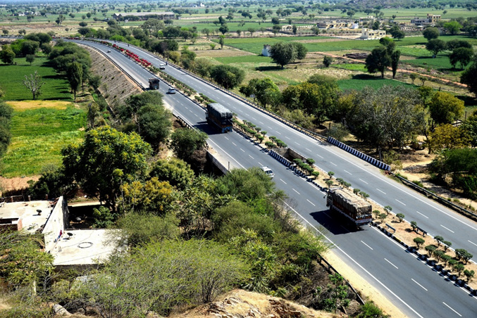 Jaipur（ジャイプル） Mahua（マフア） Tollways（トールウェイ） （次頁図（1）、本線上空より）のイメージ画像