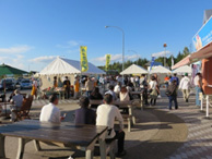 ภาพสถานการณ์ที่มีชีวิตชีวาที่สถานที่จัดงาน (Sunagawa SA)