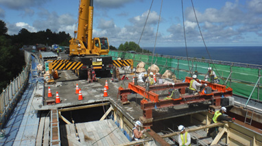既設床版の撤去状況のイメージ画像