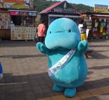 北海道警察や地元の幼稚園生・小学生、社会福祉法人、自治体と合同で交通安全キャンペーンの写真2