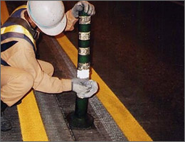 ポストコーン清掃・取替の写真