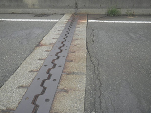 路面損傷状況のイメージ画像