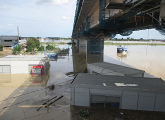 รูปภาพภาพสถานการณ์น้ำท่วมที่สถานที่ก่อสร้าง (ถ่ายเมื่อวันที่ 11 กันยายน)