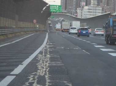 路面損傷状況のイメージ画像