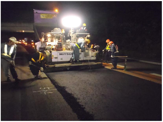 舗装補修工事のイメージ画像