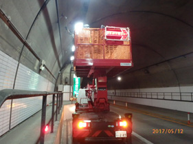 ラジオ再放送誘導線の清掃のイメージ画像