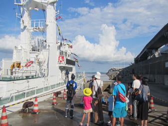 【船の見学（イメージ）】のイメージ画像