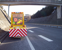 （2）渋滞後尾への追突注意喚起のイメージ画像